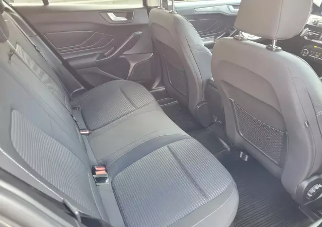 FORD Focus Turnier 1.0 EcoBoost Start-Stopp-System TITANIUM