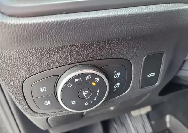 FORD Focus Turnier 1.0 EcoBoost Start-Stopp-System TITANIUM