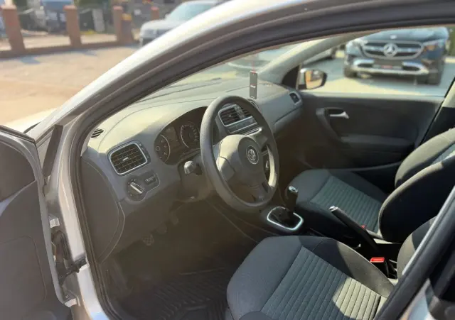 VOLKSWAGEN Polo 1.2 Life