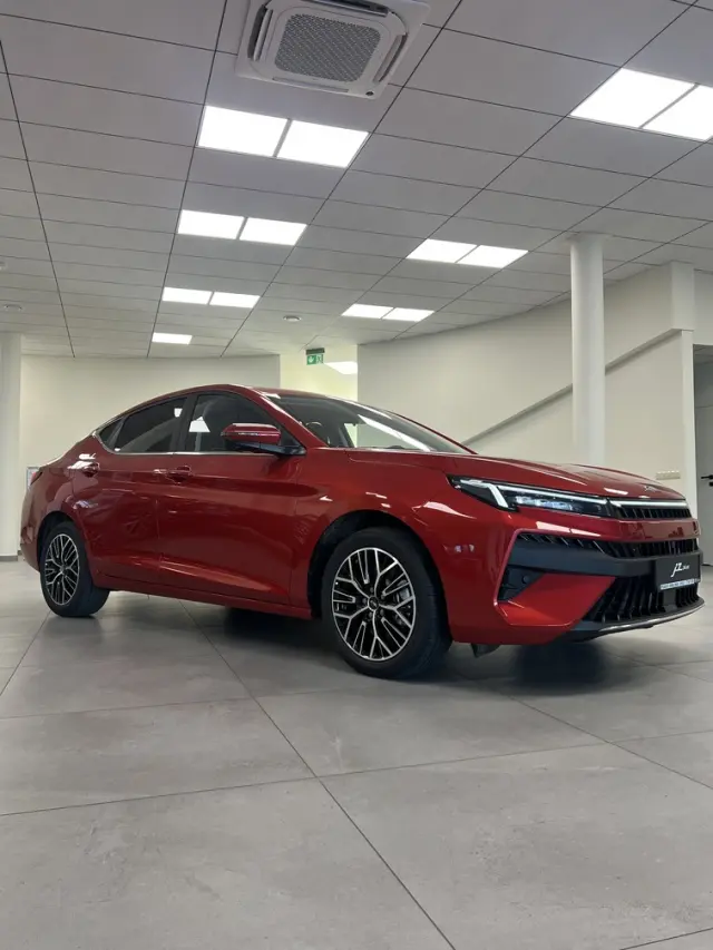 JAC J7 Plus 1.5T 136KM AT