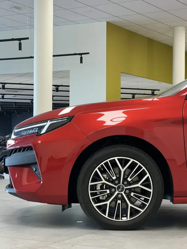 JAC J7 Plus 1.5T 136KM AT