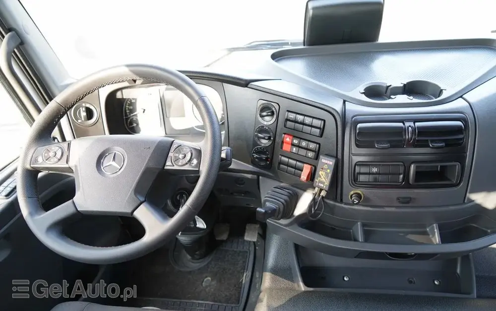 MERCEDES-BENZ ATEGO / 16 30 / E6 / SKRZYNIOWY + HDS FASSI F 155 / ADR / STEROWANIE RADIOWE 