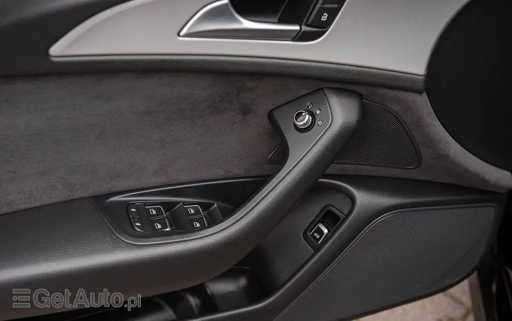 AUDI A6 Avant 3.0 TDI quattro S tronic