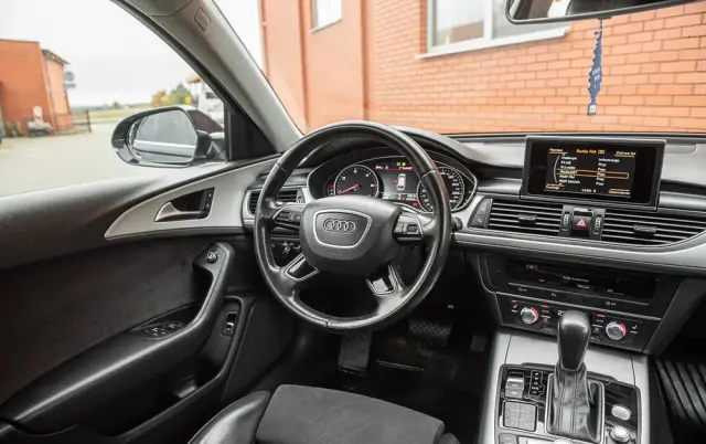 AUDI A6 Avant 3.0 TDI quattro S tronic