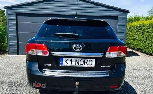 TOYOTA Avensis 