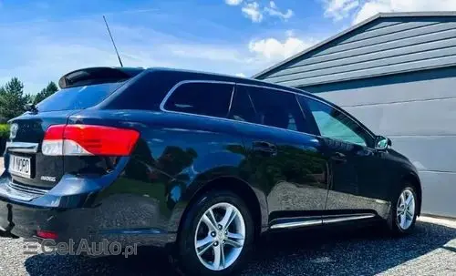 TOYOTA Avensis 