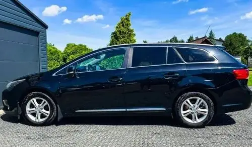 TOYOTA Avensis 