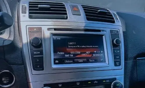 TOYOTA Avensis 