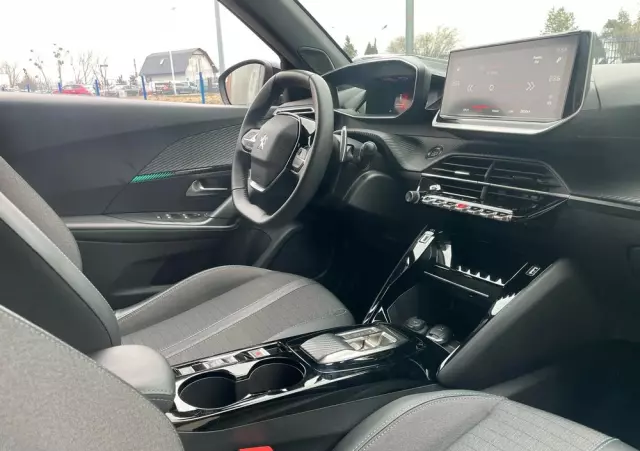 PEUGEOT 2008 1.2 PureTech Allure Pack S&S EAT8