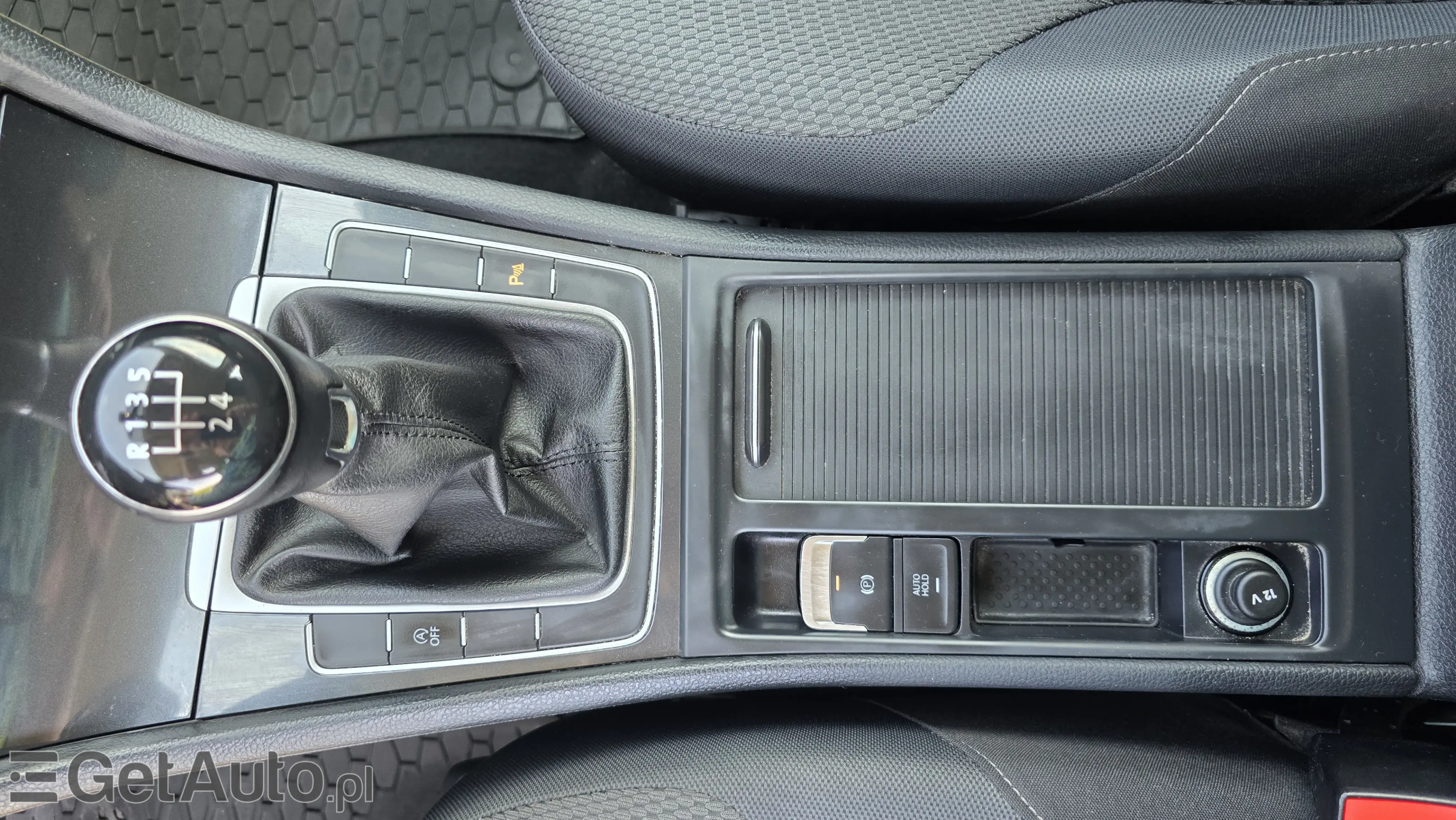 VOLKSWAGEN Golf Comfortline