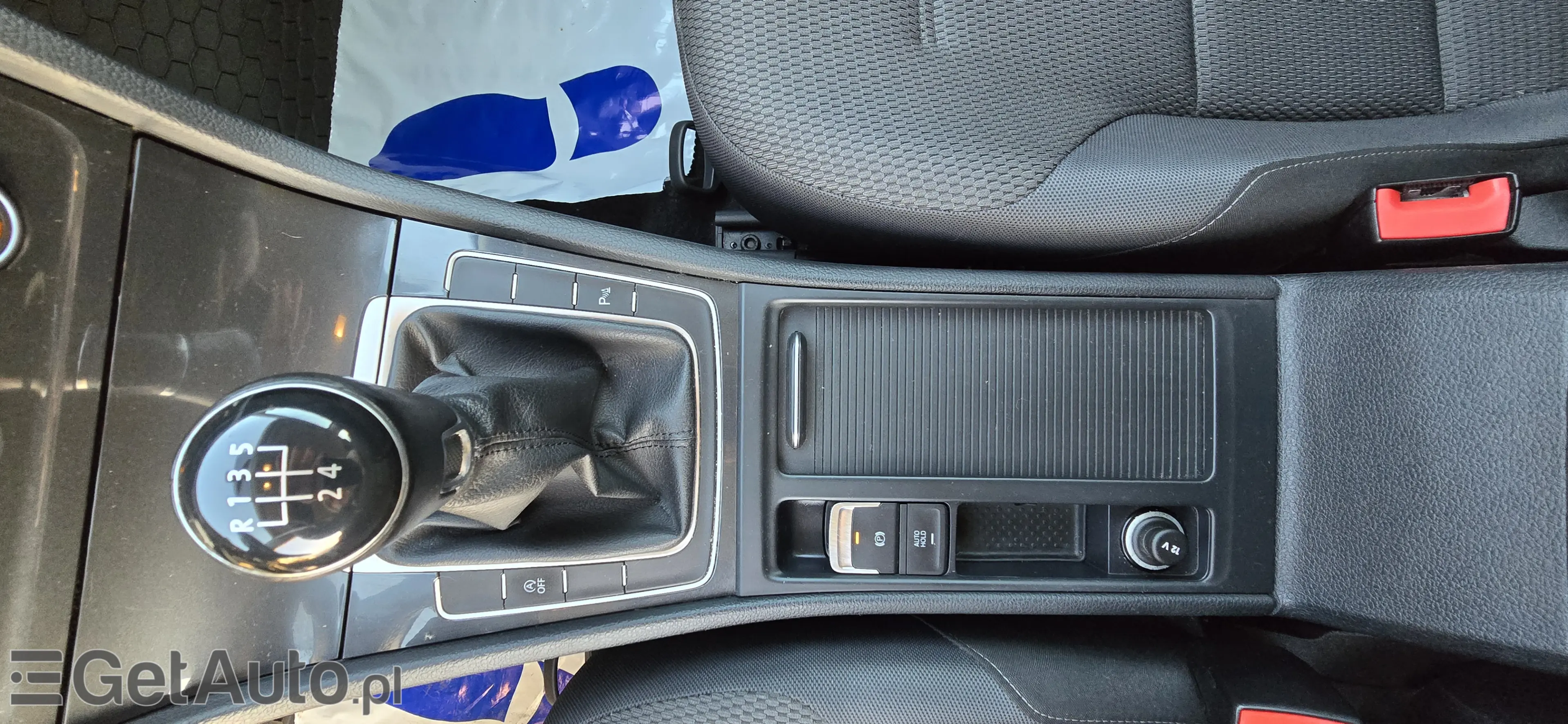 VOLKSWAGEN Golf Comfortline