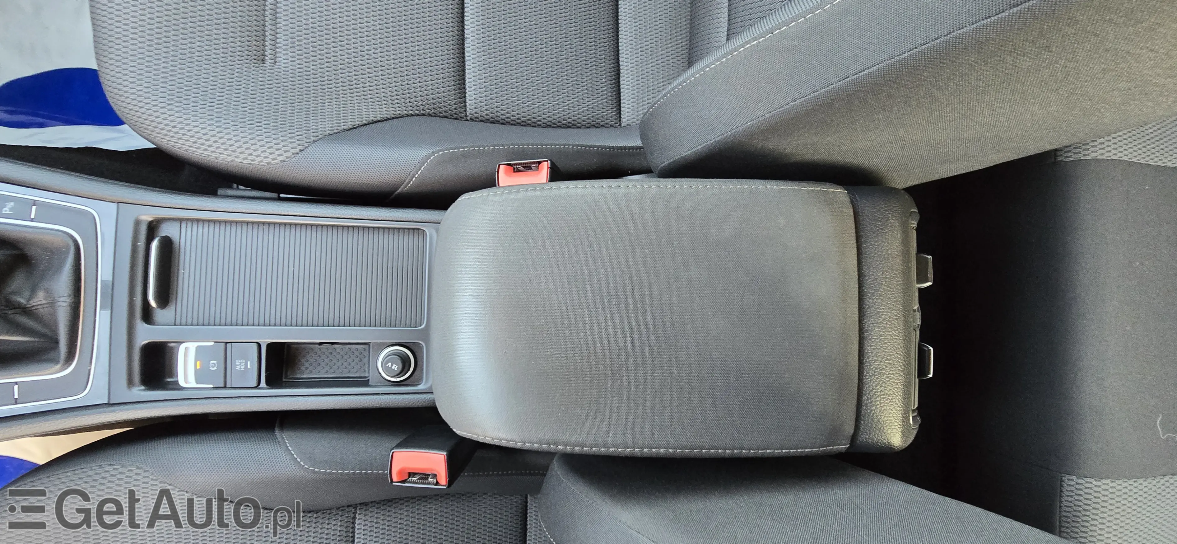 VOLKSWAGEN Golf Comfortline