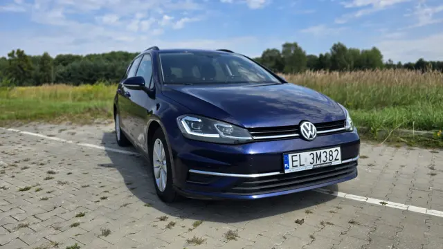 VOLKSWAGEN Golf Comfortline