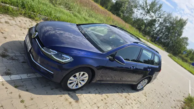 VOLKSWAGEN Golf Comfortline