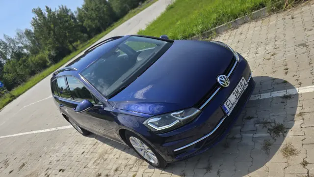 VOLKSWAGEN Golf Comfortline