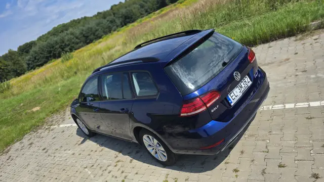 VOLKSWAGEN Golf Comfortline