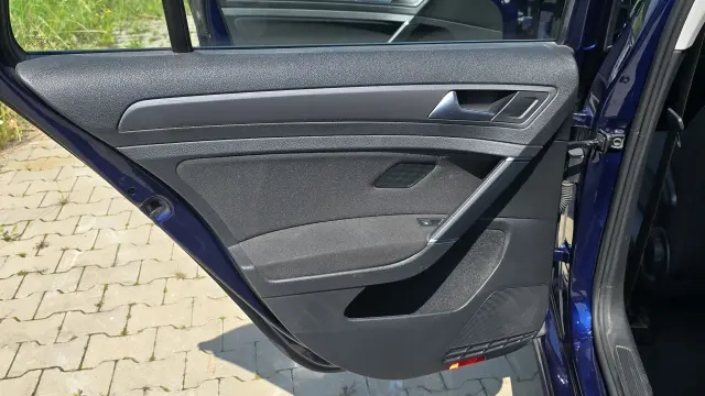 VOLKSWAGEN Golf Comfortline