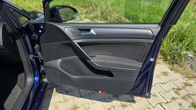 VOLKSWAGEN Golf Comfortline