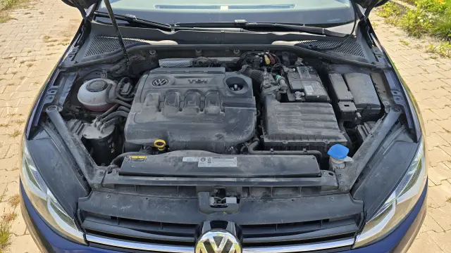 VOLKSWAGEN Golf Comfortline