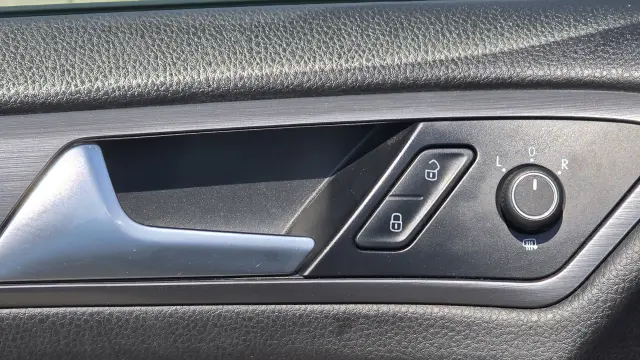 VOLKSWAGEN Golf Comfortline