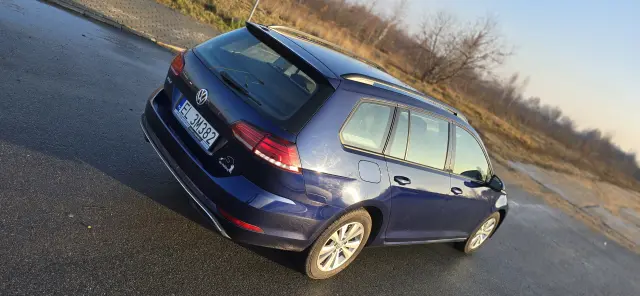 VOLKSWAGEN Golf Comfortline