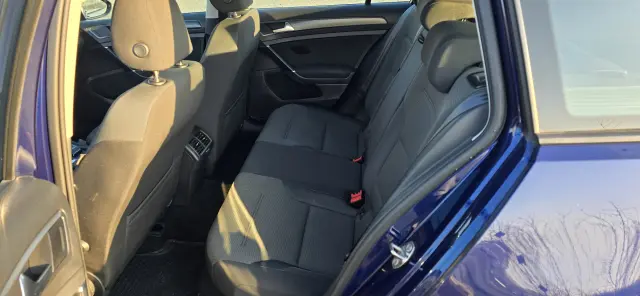 VOLKSWAGEN Golf Comfortline