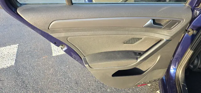 VOLKSWAGEN Golf Comfortline