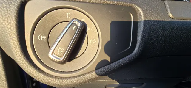 VOLKSWAGEN Golf Comfortline