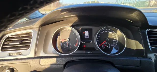 VOLKSWAGEN Golf Comfortline