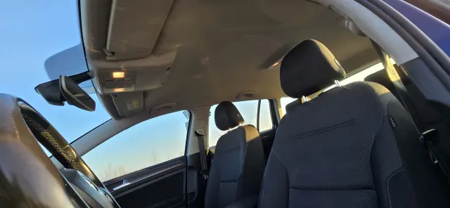 VOLKSWAGEN Golf Comfortline