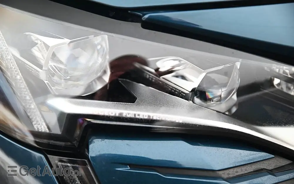 PEUGEOT 3008 Hybrid4 300 e-EAT8 GT Pack