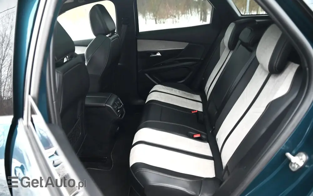 PEUGEOT 3008 Hybrid4 300 e-EAT8 GT Pack