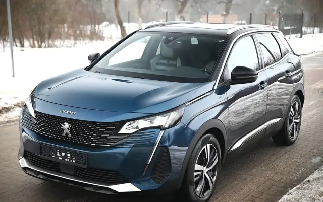 PEUGEOT 3008 Hybrid4 300 e-EAT8 GT Pack