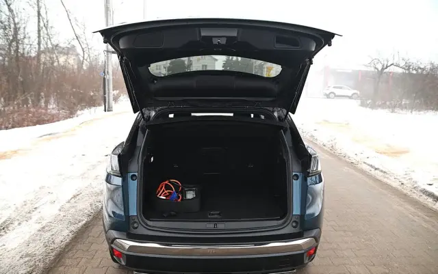 PEUGEOT 3008 Hybrid4 300 e-EAT8 GT Pack