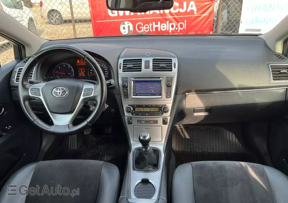 TOYOTA Avensis Combi 2.0 D-4D Executive