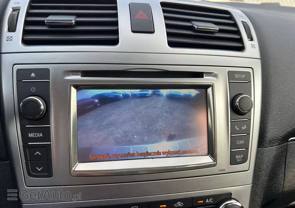 TOYOTA Avensis Combi 2.0 D-4D Executive