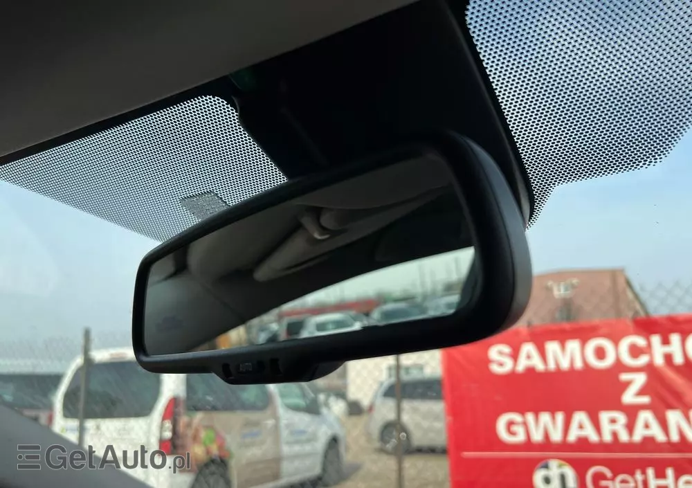 TOYOTA Avensis Combi 2.0 D-4D Executive