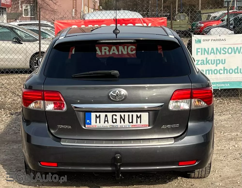 TOYOTA Avensis Combi 2.0 D-4D Executive
