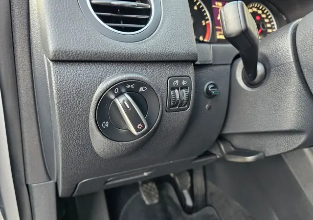 VOLKSWAGEN Golf Plus 1.6 TDI DPF BlueMotion Technology Team