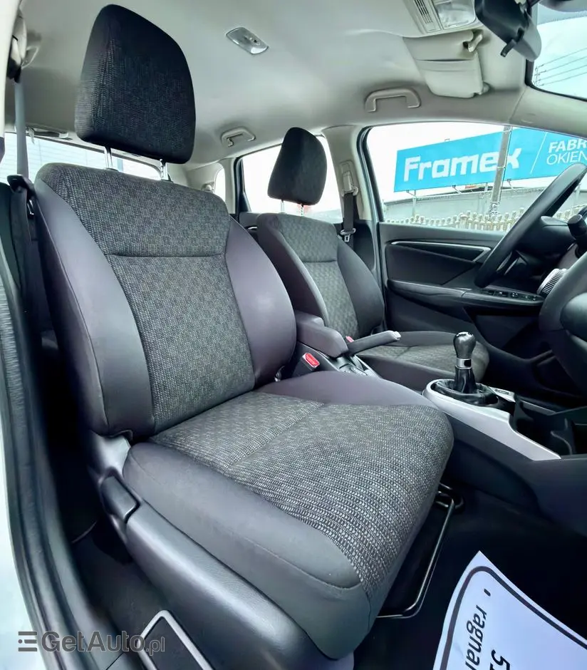 HONDA Jazz 1.3 i-VTEC Elegance