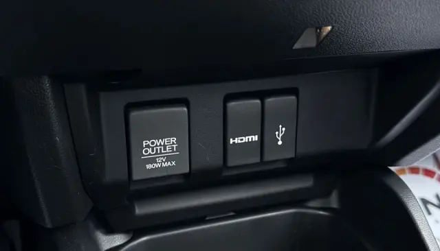 HONDA Jazz 1.3 i-VTEC Elegance