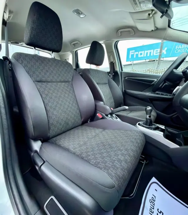 HONDA Jazz 1.3 i-VTEC Elegance