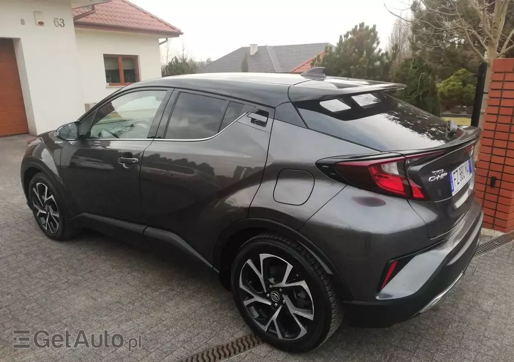 TOYOTA C-HR 