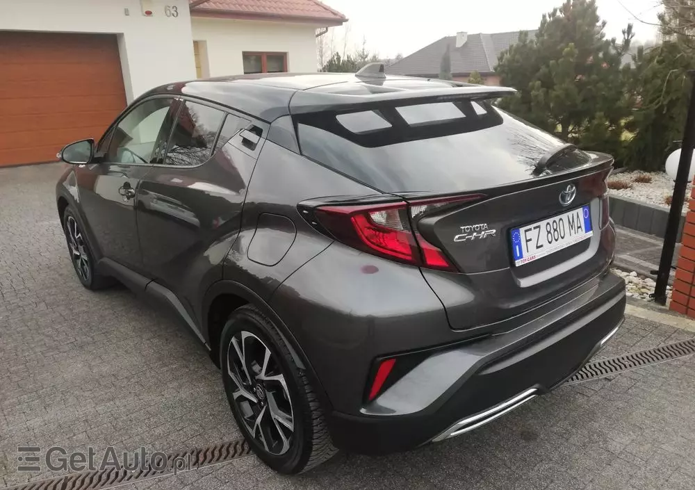TOYOTA C-HR 