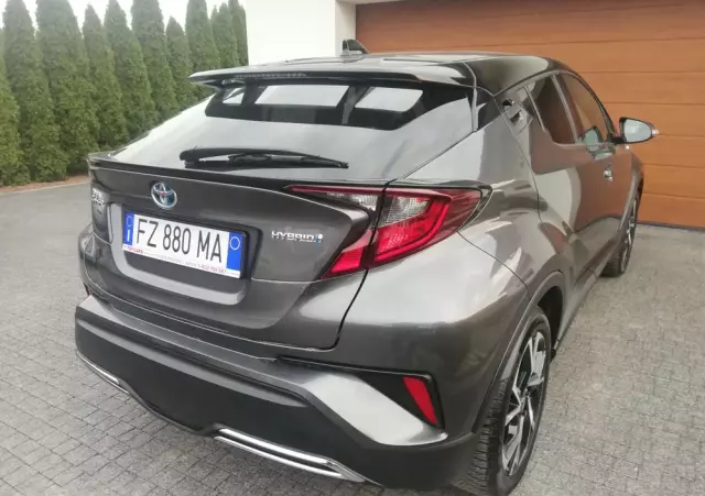 TOYOTA C-HR 