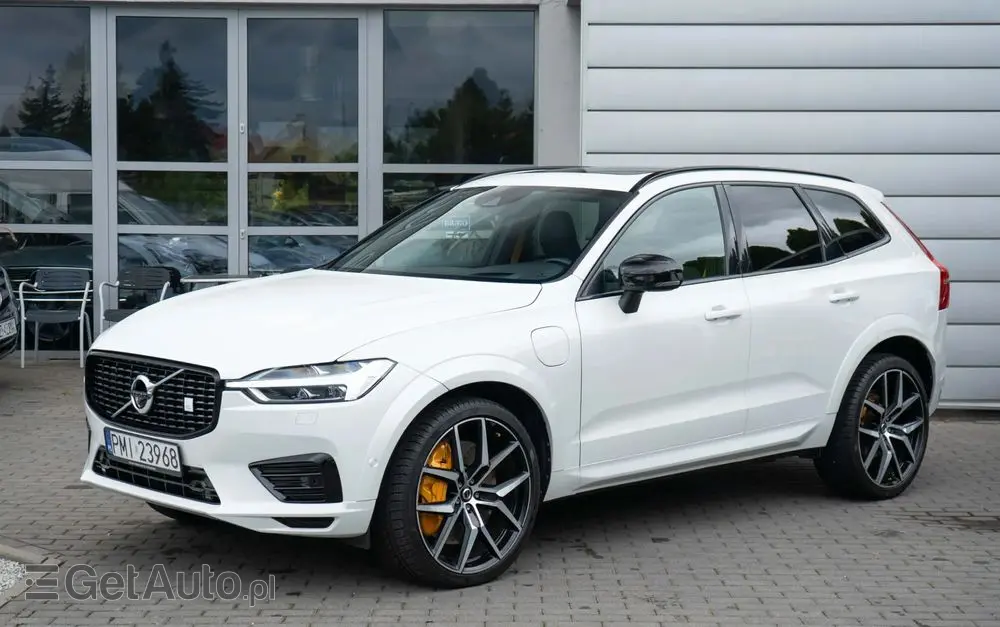 VOLVO XC 60 T8 AWD Plug-In Hybrid Polestar Engineered