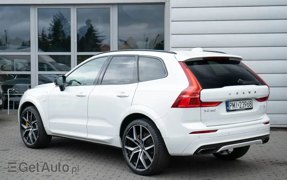 VOLVO XC 60 T8 AWD Plug-In Hybrid Polestar Engineered