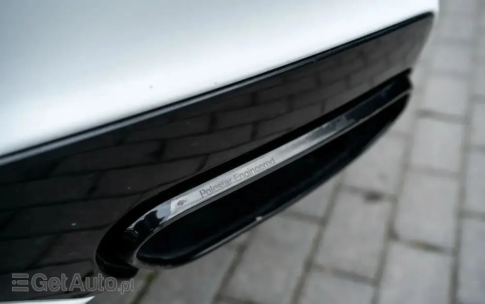 VOLVO XC 60 T8 AWD Plug-In Hybrid Polestar Engineered