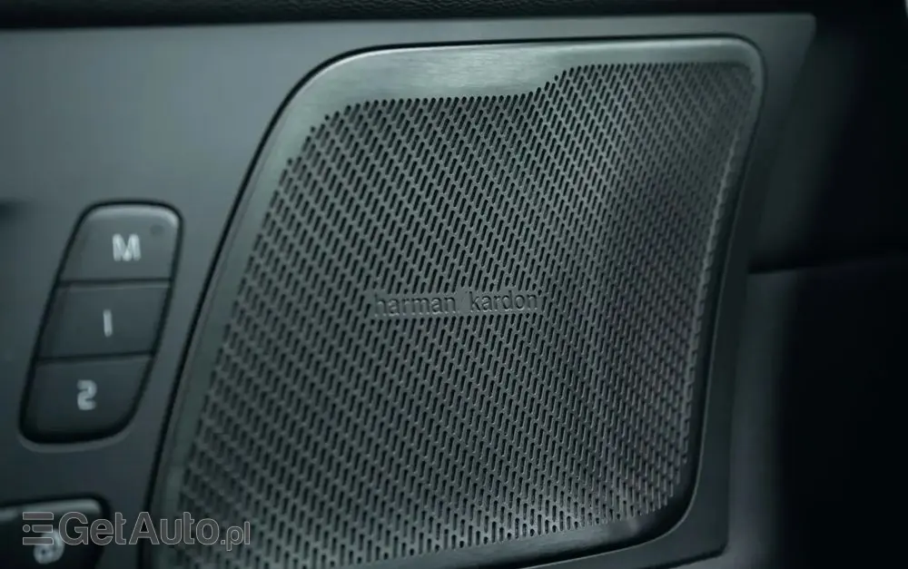 VOLVO XC 60 T8 AWD Plug-In Hybrid Polestar Engineered