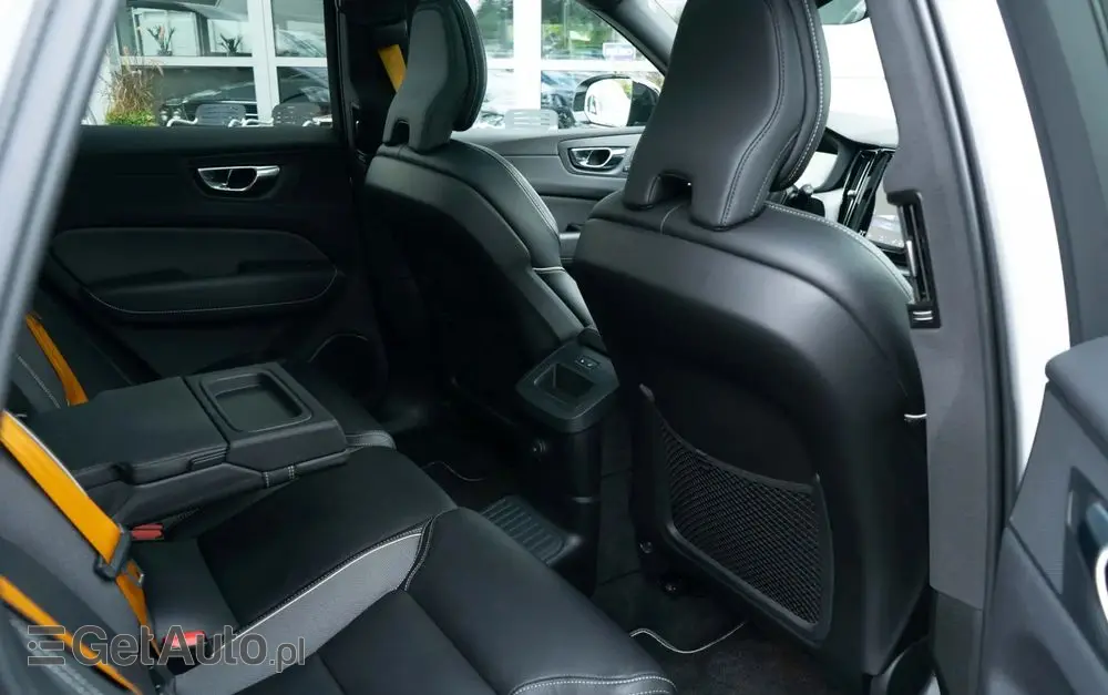 VOLVO XC 60 T8 AWD Plug-In Hybrid Polestar Engineered